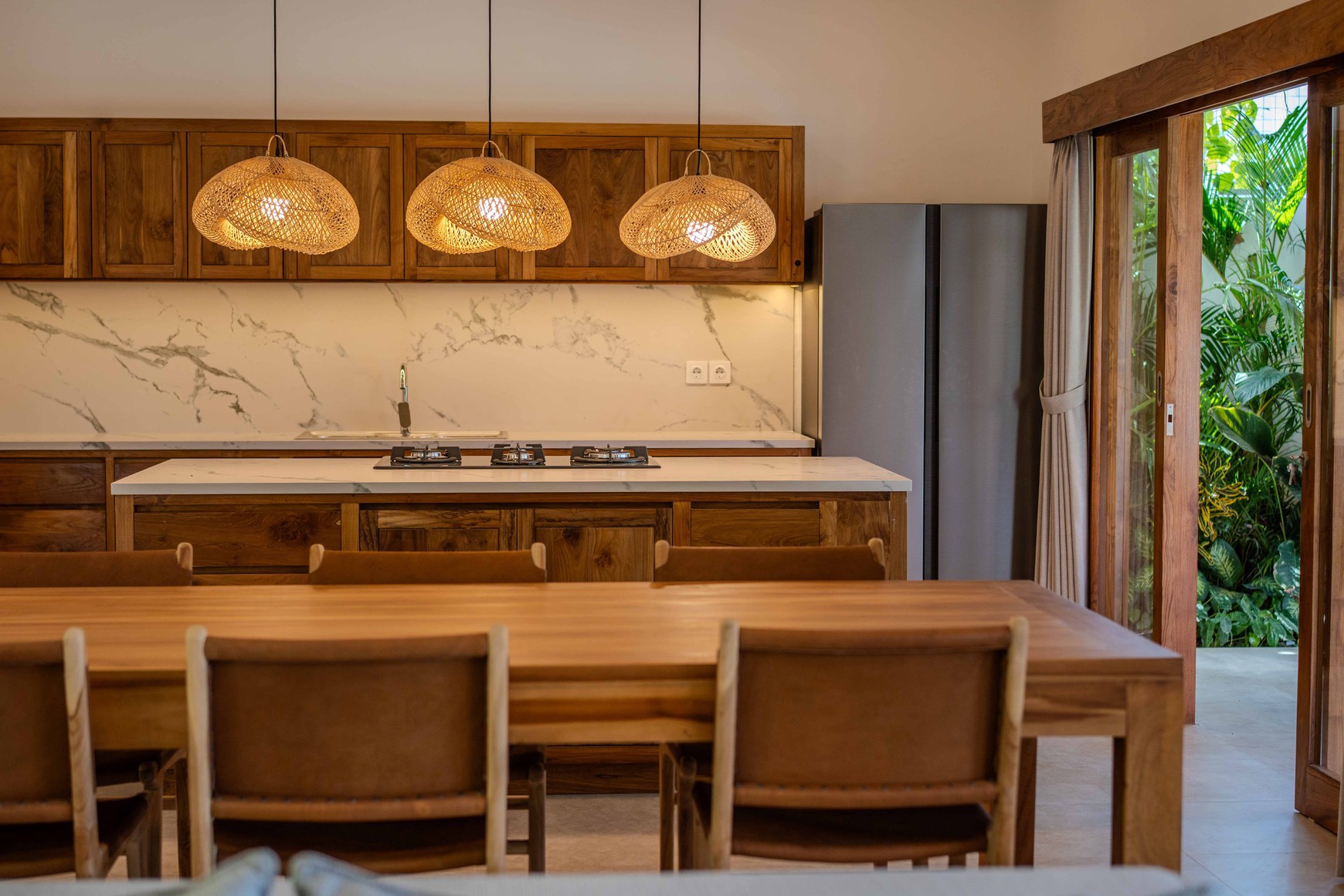 Leasehold Brand New Villa in Seseh Close To Canggu Bali 