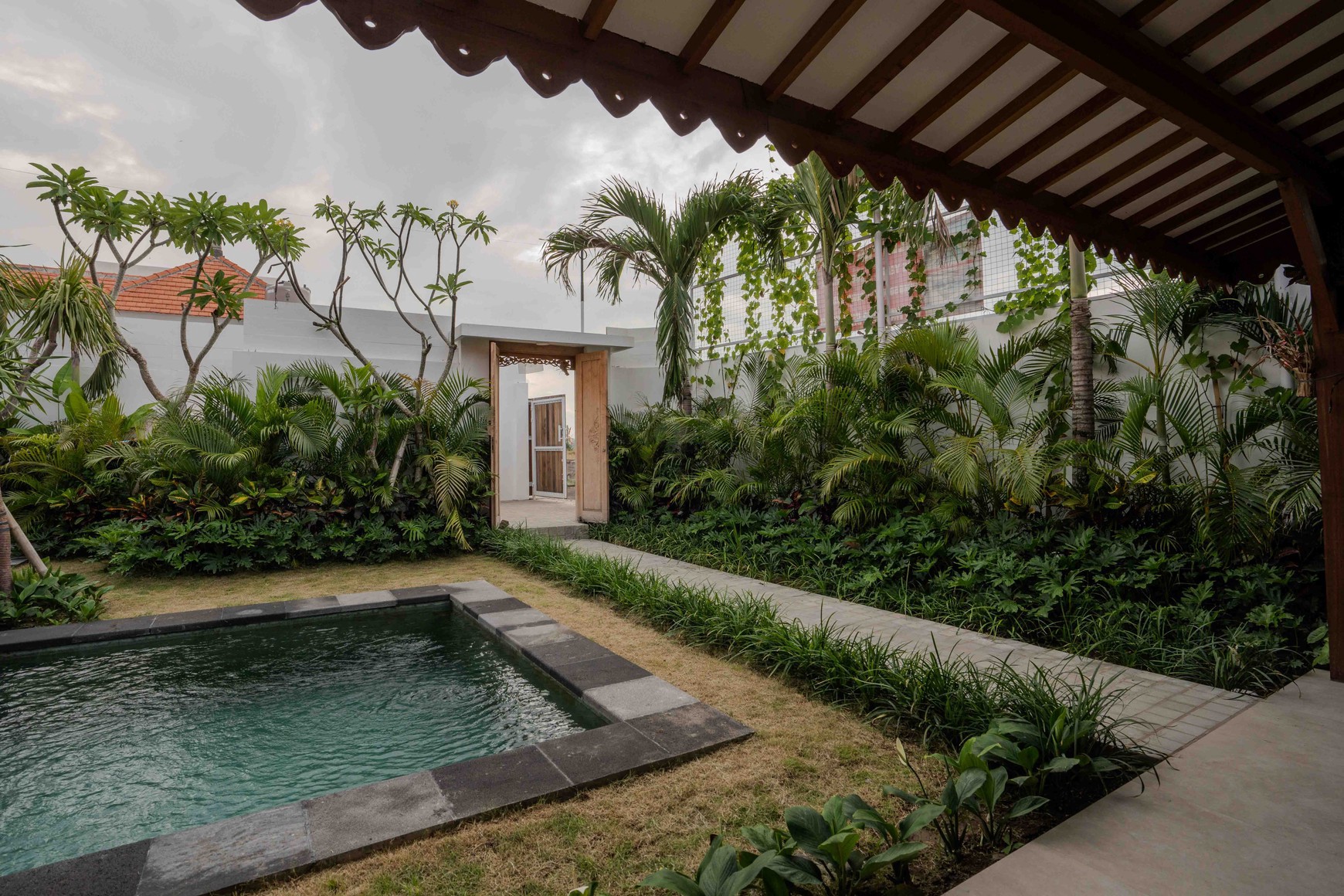 Leasehold Brand New Villa in Seseh Close To Canggu Bali 