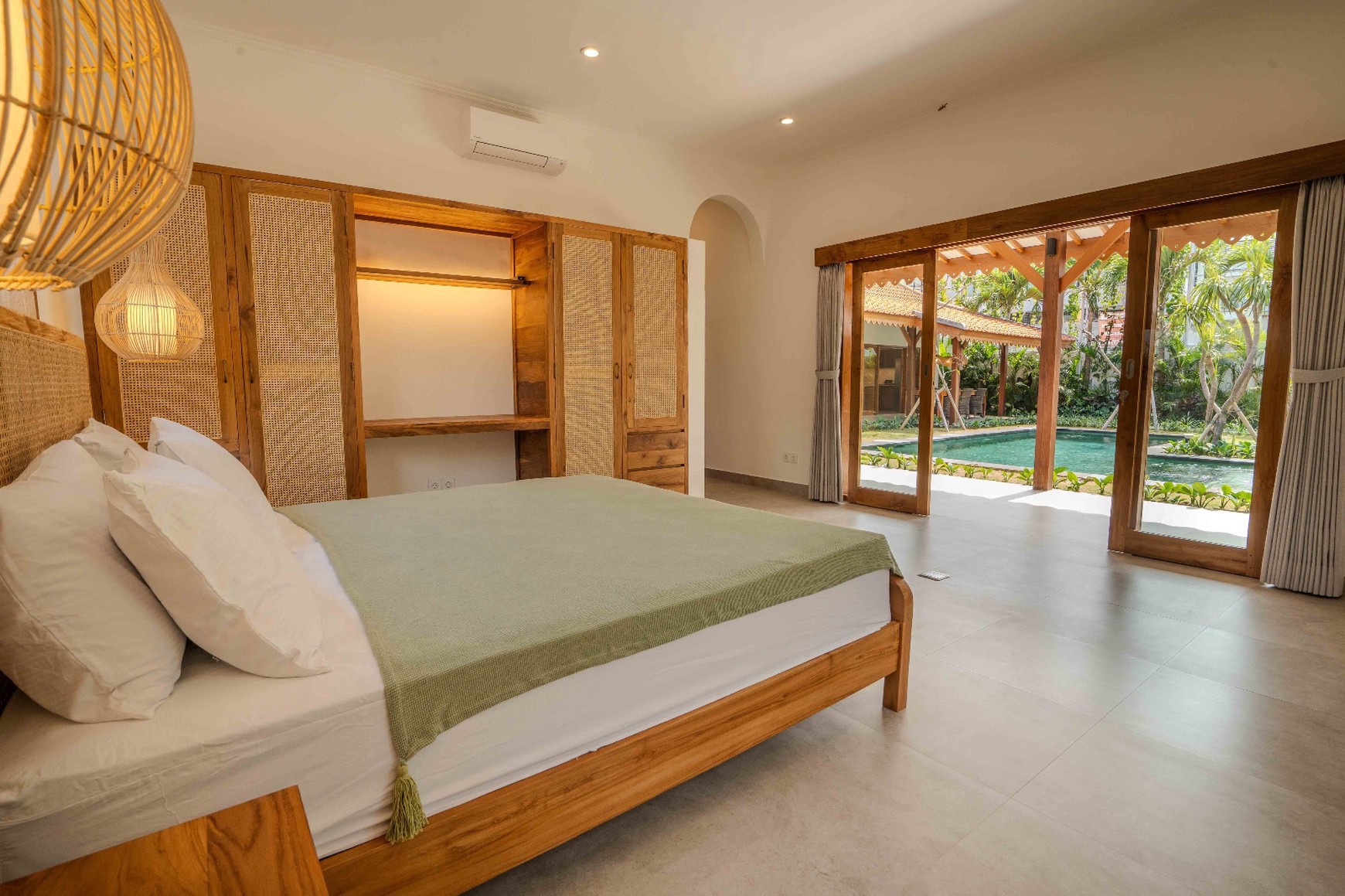 Leasehold Brand New Villa in Seseh Close To Canggu Bali 