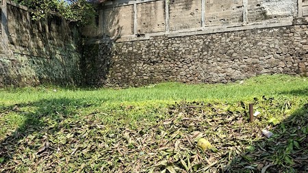 Kavling Siap Bangun dan Depan Taman @Mertilang, Bintaro