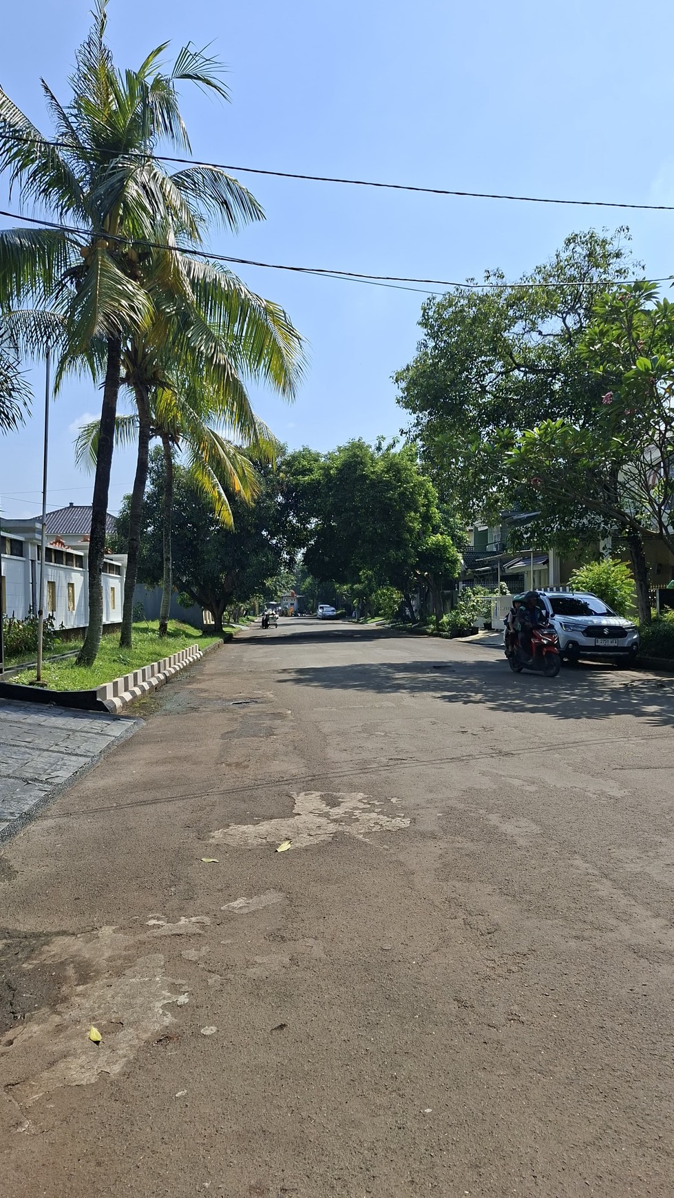 Kavling Siap Bangun dan Depan Taman @Mertilang, Bintaro