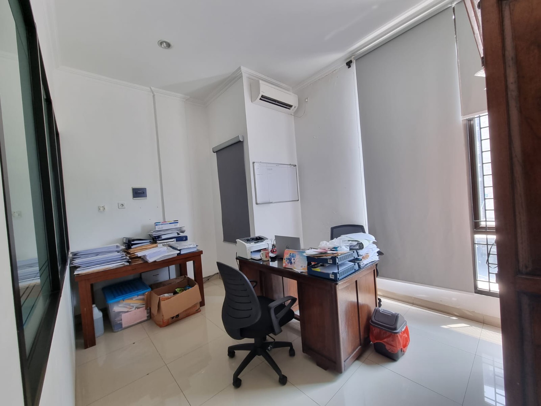 Ruko Siap Pakai, Kondisi Rapi dan Bersih @Ruko Grand Centro, Bintaro.