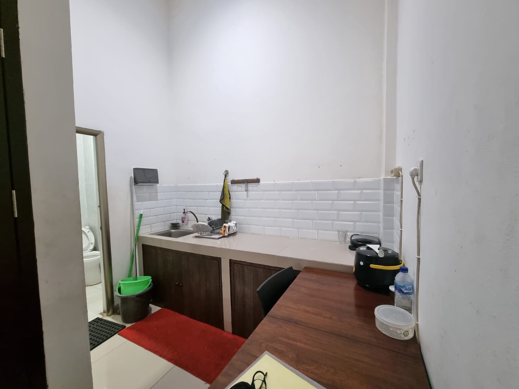 Ruko Siap Pakai, Kondisi Rapi dan Bersih @Ruko Grand Centro, Bintaro.