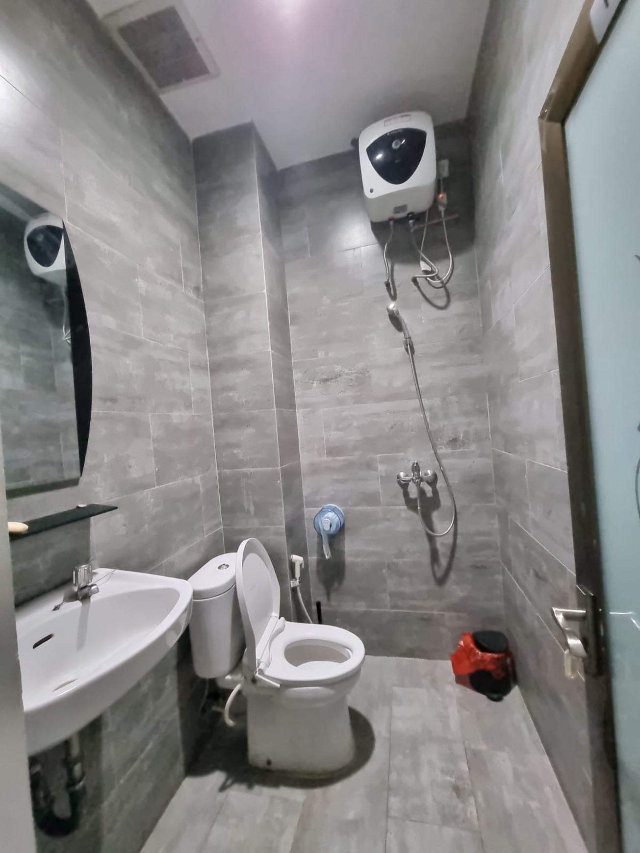Ruko Siap Pakai, Kondisi Rapi dan Bersih @Ruko Grand Centro, Bintaro.