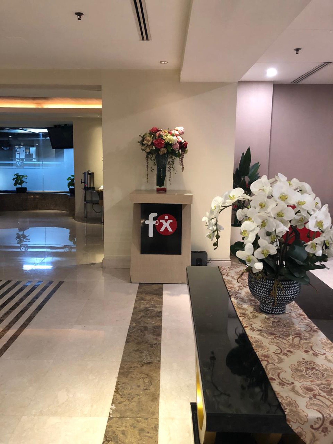 Lokasi Terbaik! Apartemen Strategis di FX Residence, Sudirman!