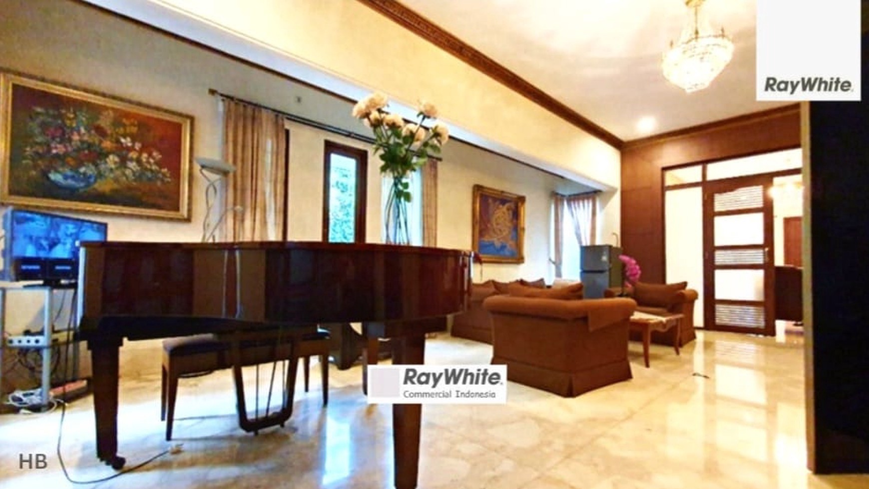 Rumah minimalis , siap huni, di kawasan elite Menteng, asri & siap huni di Kusuma Atmaja , Jakarta Pusat.