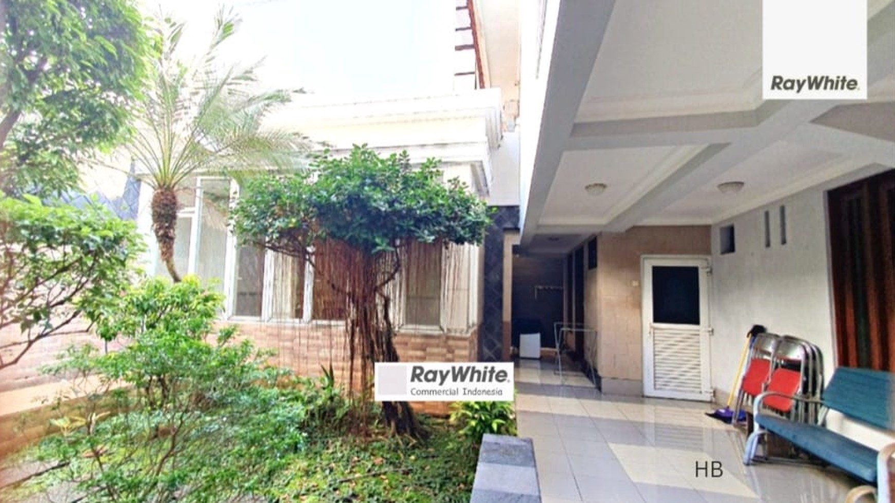 Rumah minimalis , siap huni, di kawasan elite Menteng, asri & siap huni di Kusuma Atmaja , Jakarta Pusat.