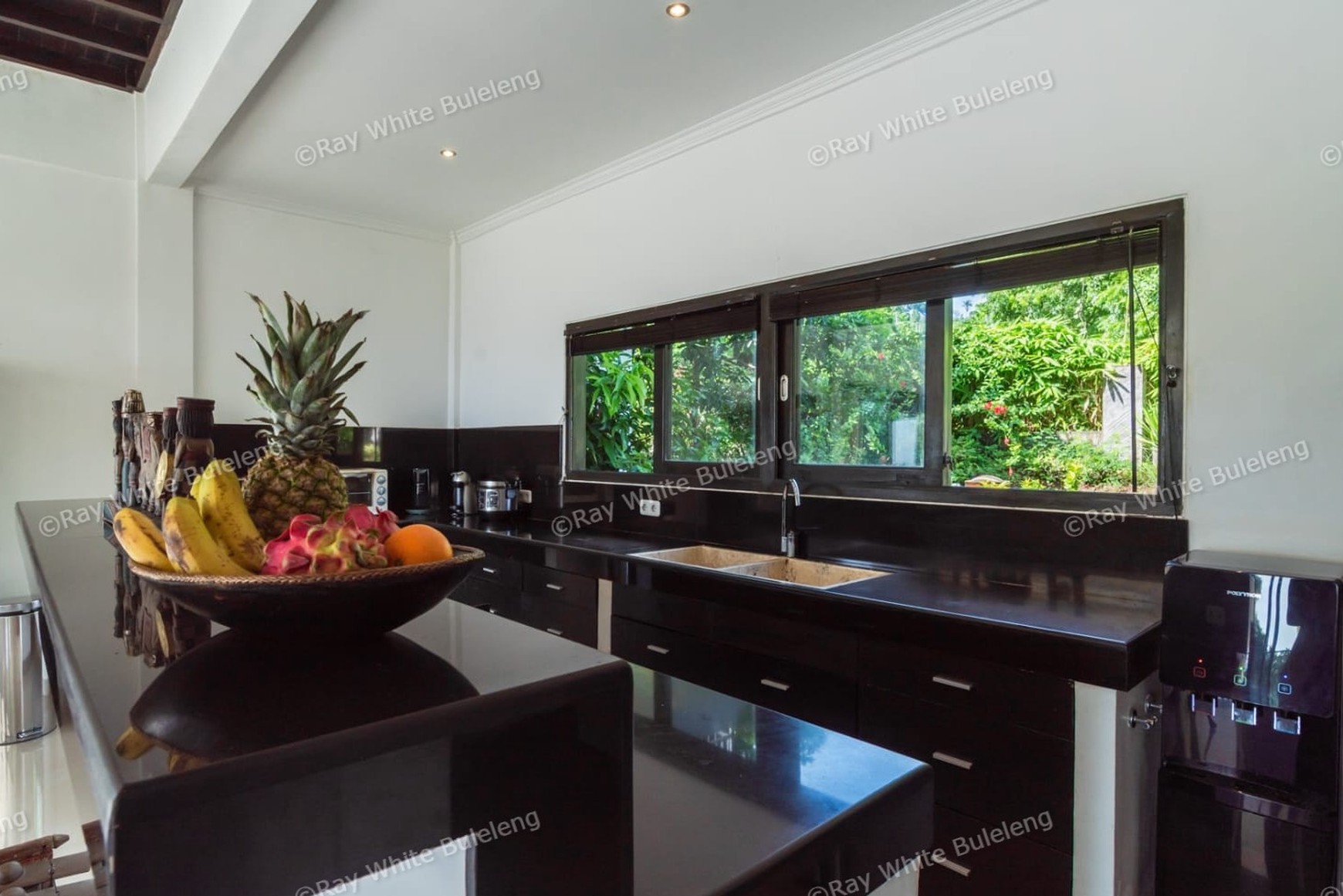 Serene Villa with Ocean & Forest Views - Tranquil Luxury Living