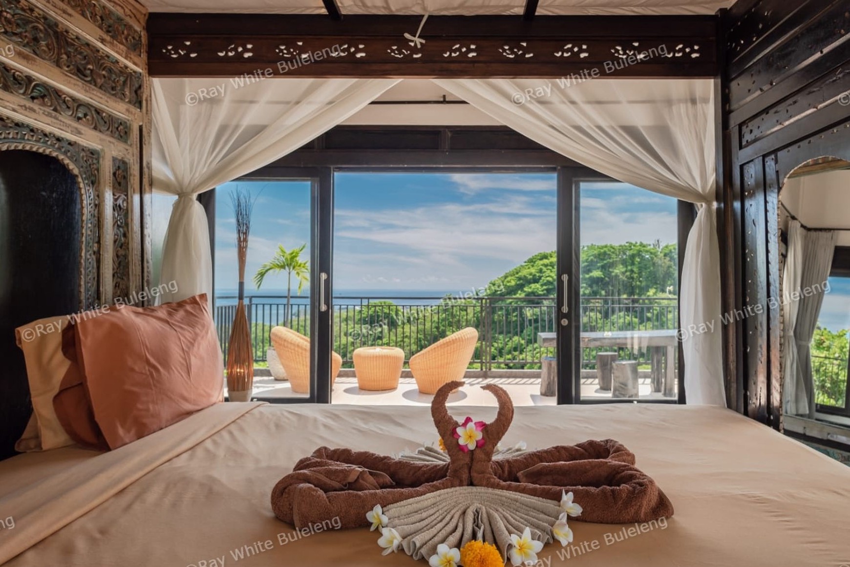 Serene Villa with Ocean & Forest Views - Tranquil Luxury Living