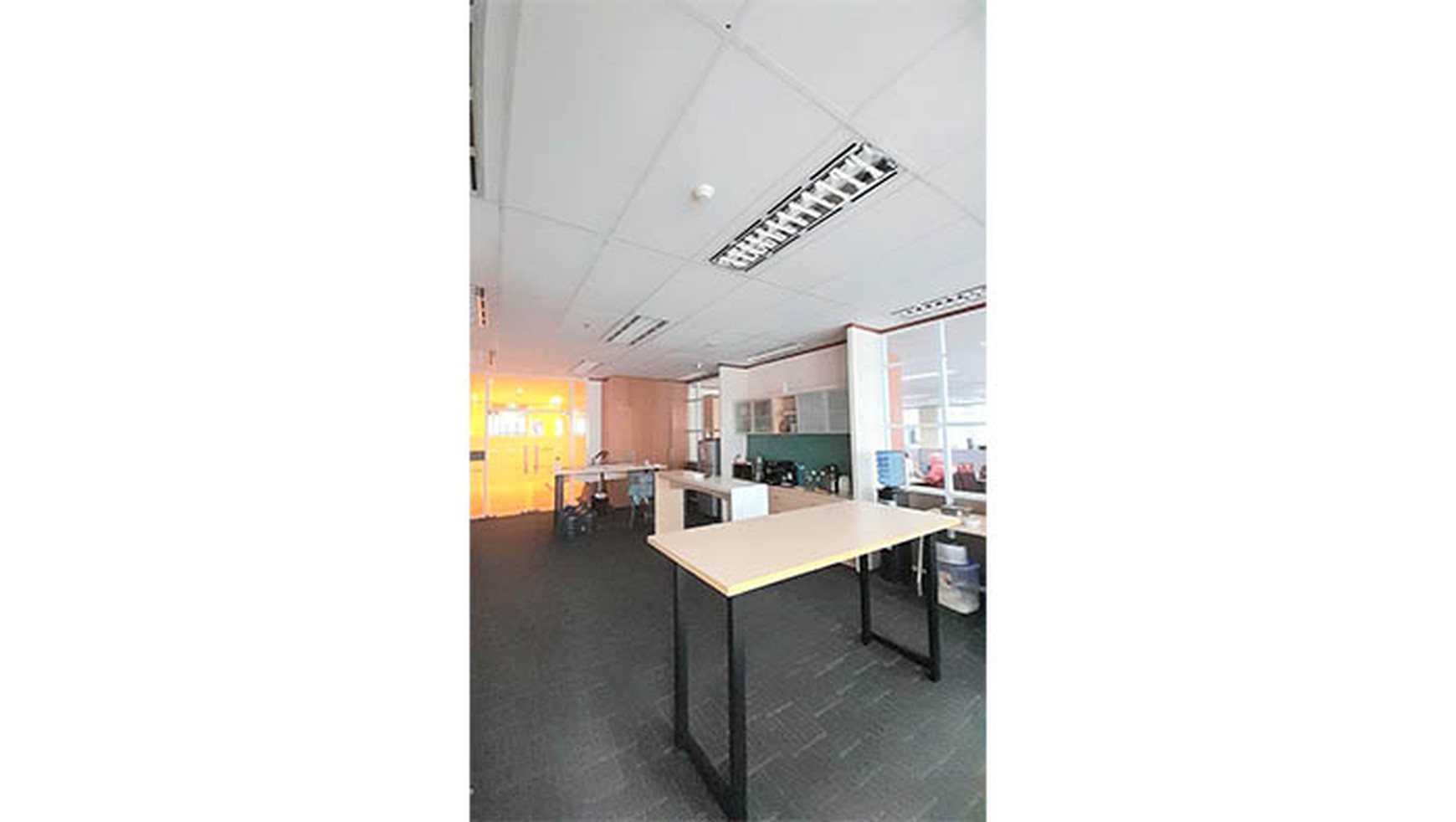 Office Sudirman Plaza Indoffod Tower