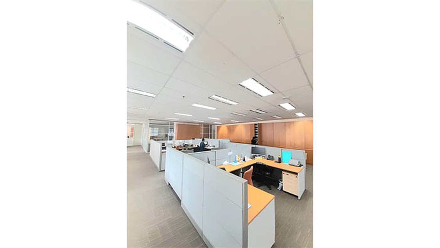 Office Sudirman Plaza Indoffod Tower