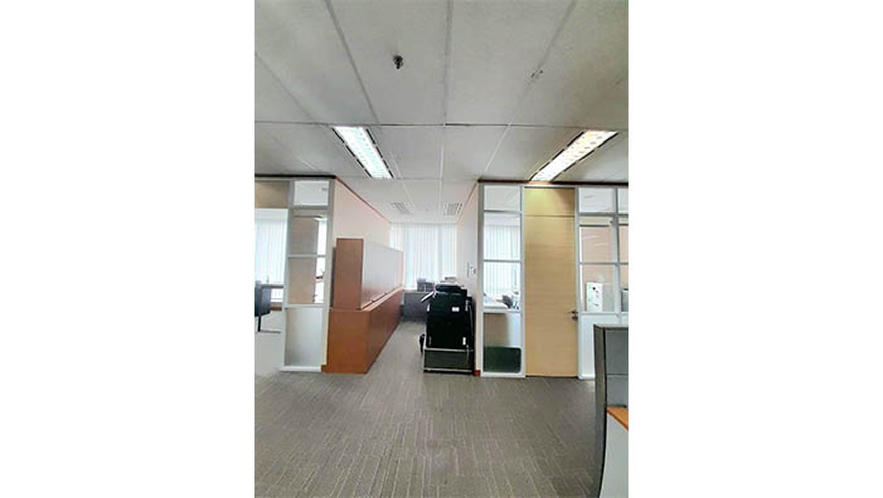 Office Sudirman Plaza Indoffod Tower