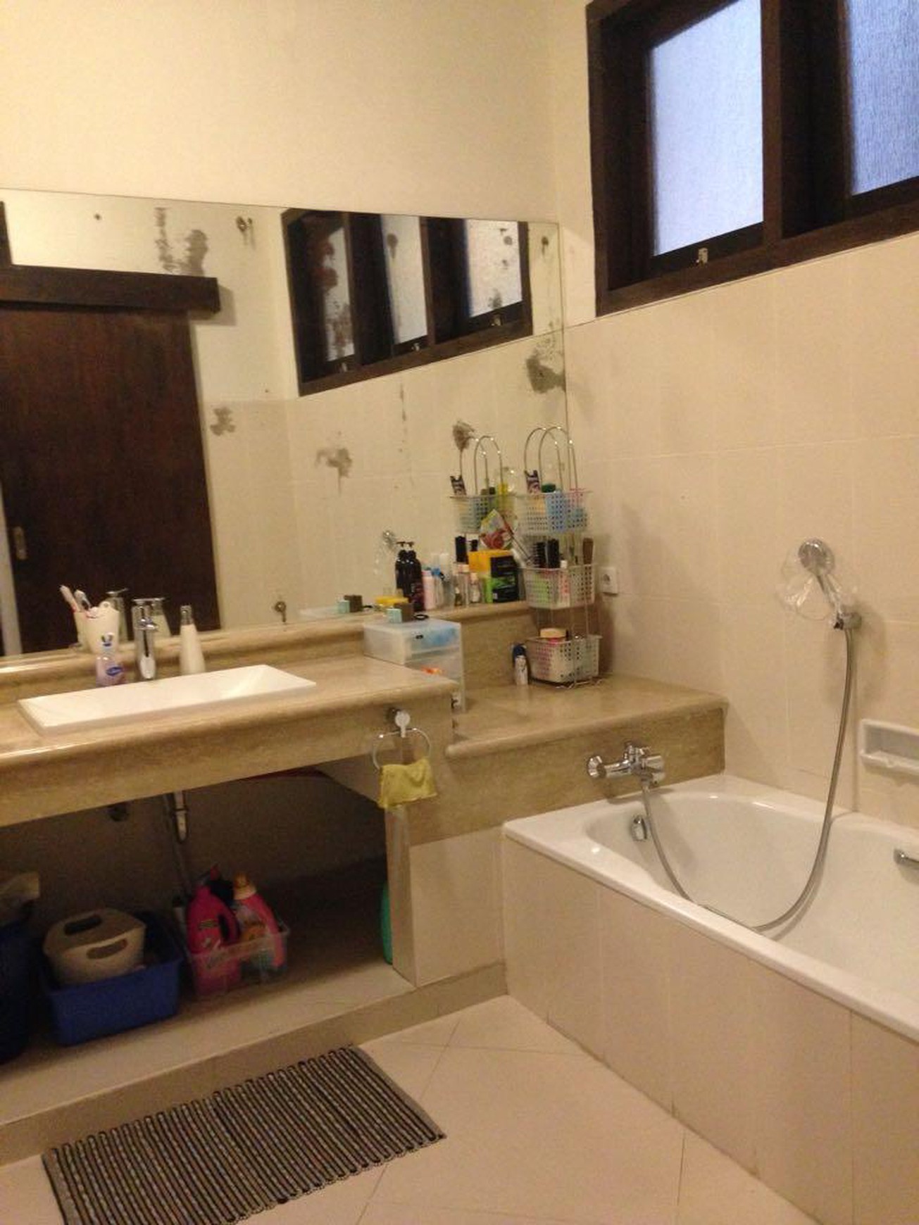 Di Jual Rumah siap huni di Jl.Lingga Raya Lenteng Agung, JagaKarsa. Jakarta Selatan