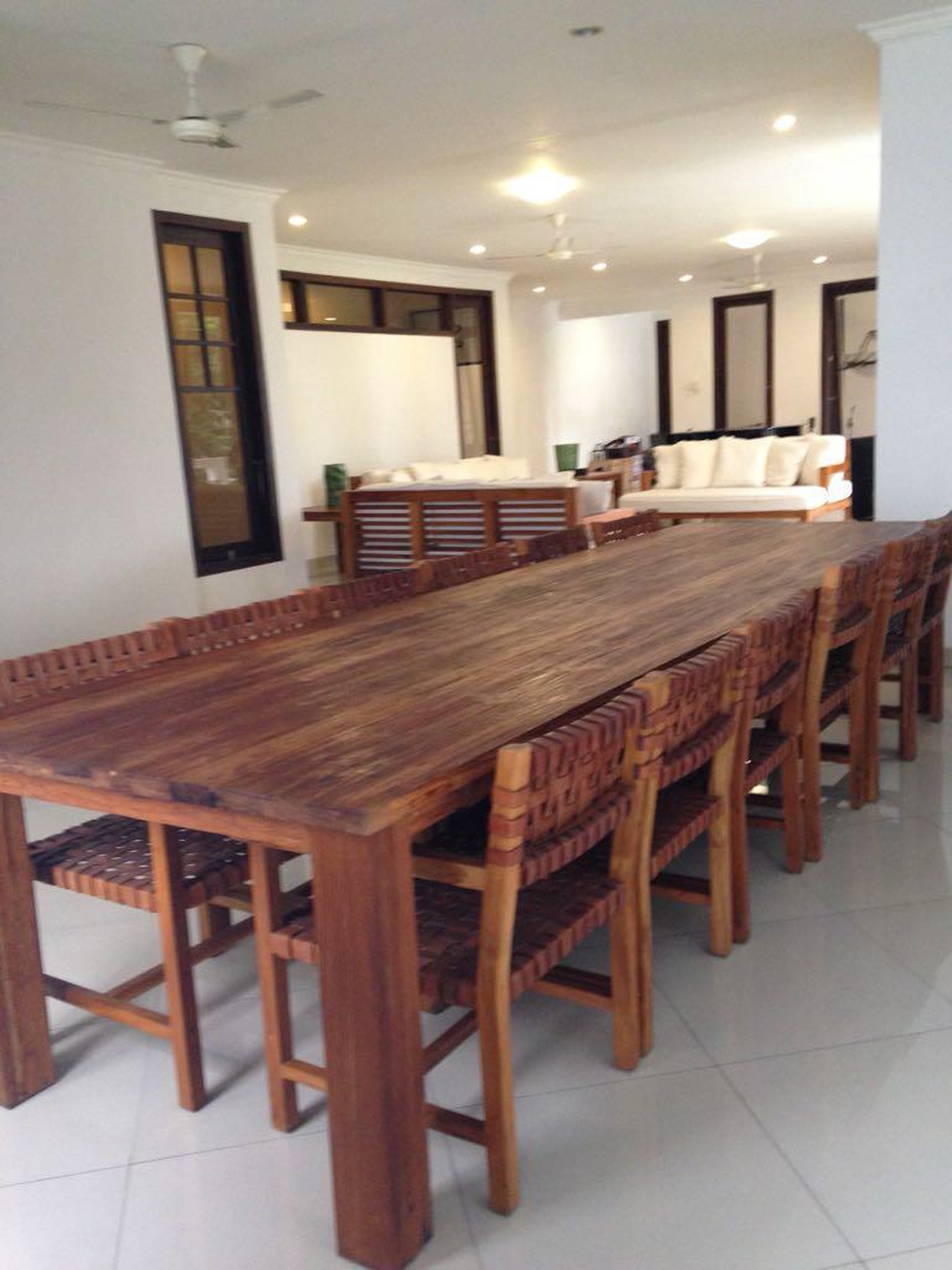 Di Jual Rumah siap huni di Jl.Lingga Raya Lenteng Agung, JagaKarsa. Jakarta Selatan