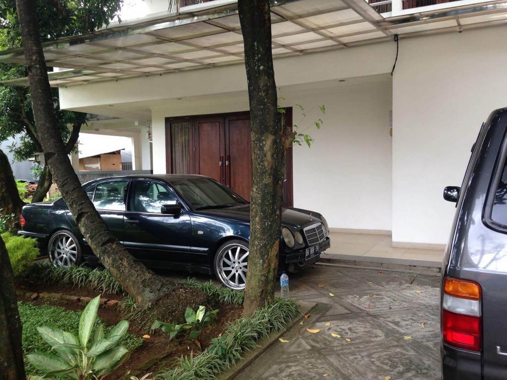 Di Jual Rumah siap huni di Jl.Lingga Raya Lenteng Agung, JagaKarsa. Jakarta Selatan