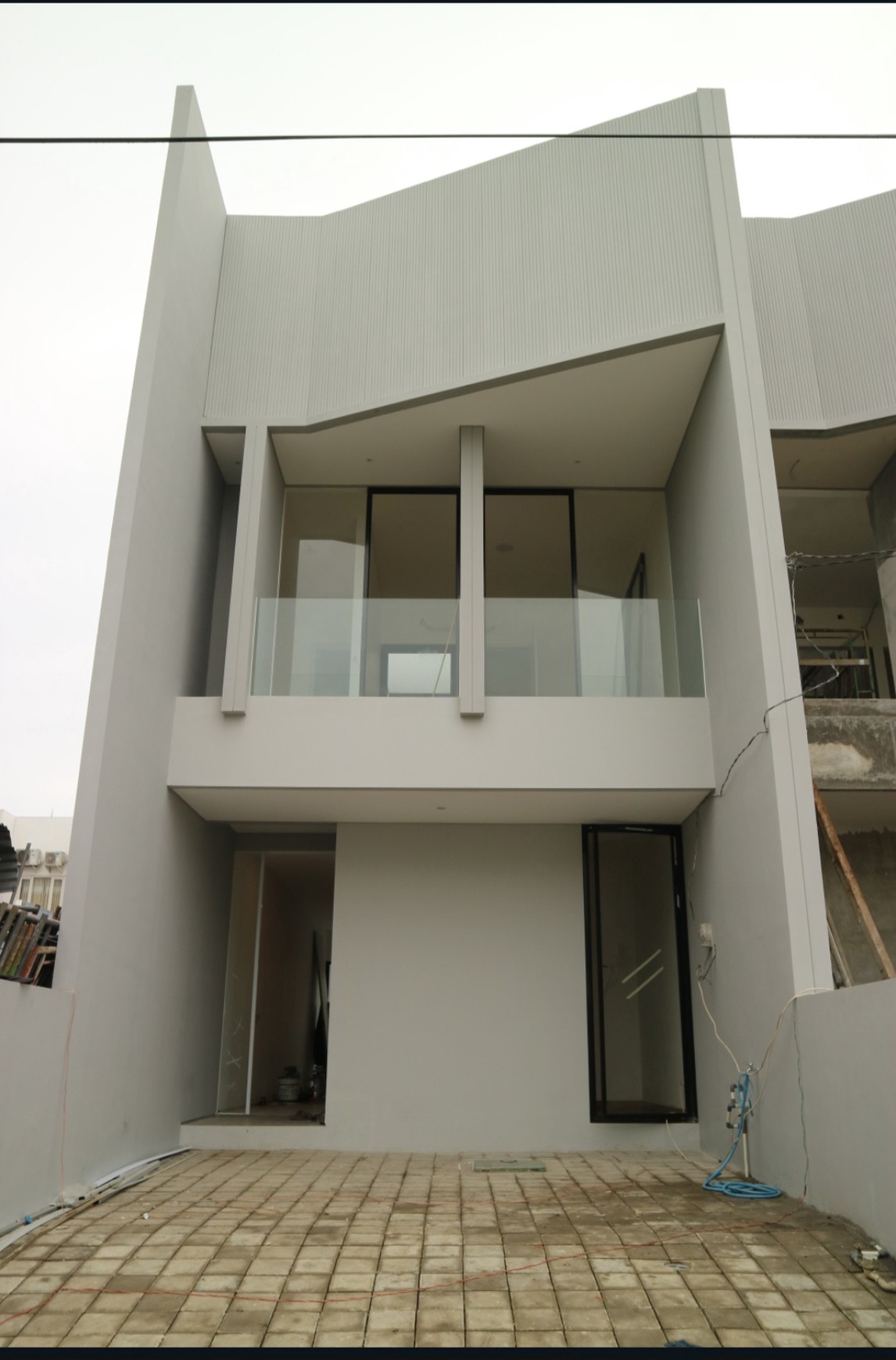Dijual Rumah Graha Green Garden area Dian Istana Wiyung Surabaya Dekat Graha Family, Royal Residence, Citraland