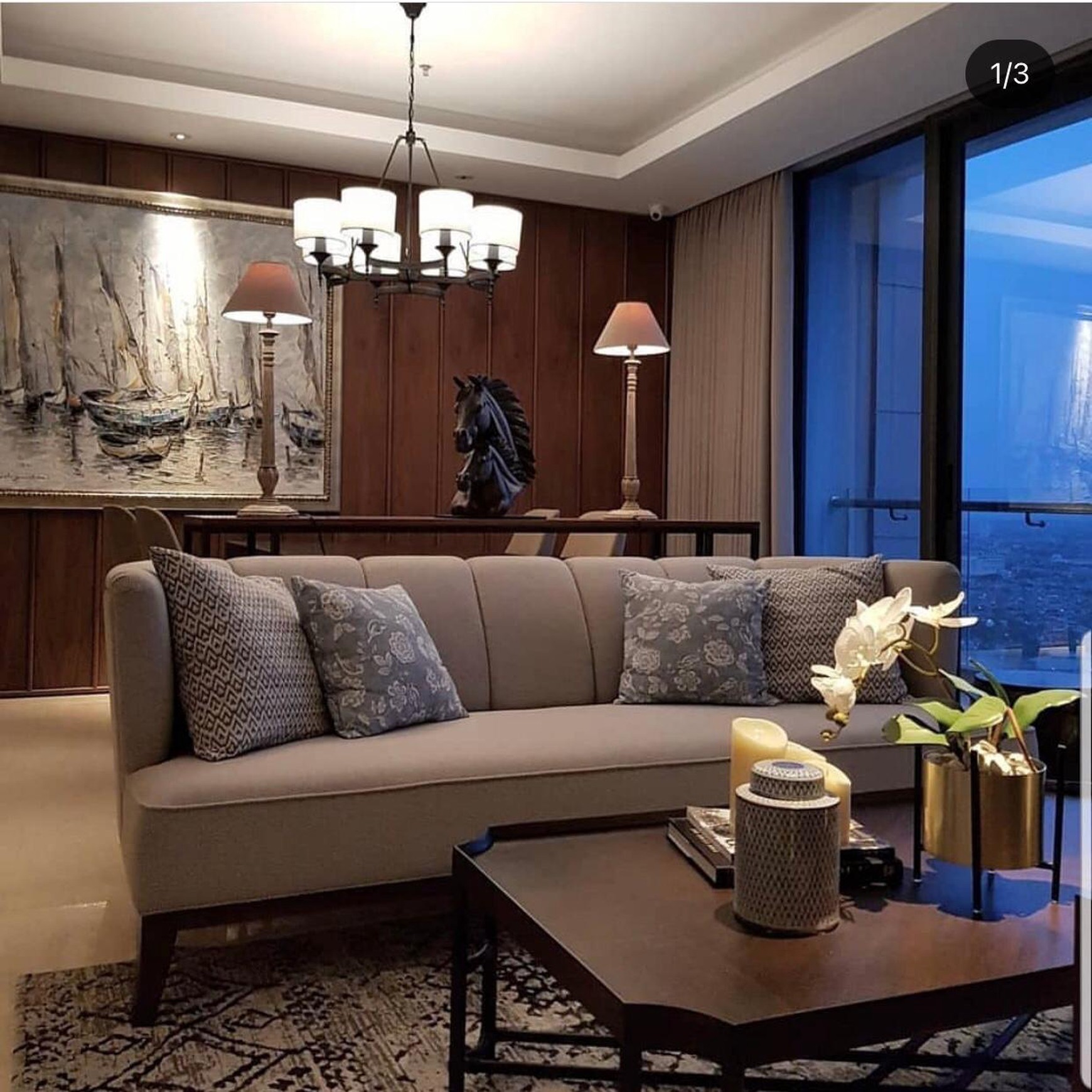 APARTEMEN LUX FURNISHED CIPUTRA WORLD PRIVATE LIFT SURABAYA