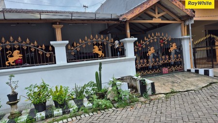 Dijual Rumah SHM di Jalan Blimbing Waru Sidoarjo