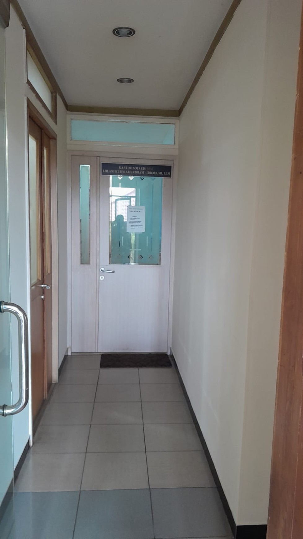 Di jual Rumah Mewah 3 Lantai Siap Huni lokasi di Jl Sambas Kebayoran baru, Jakarta Selatan.