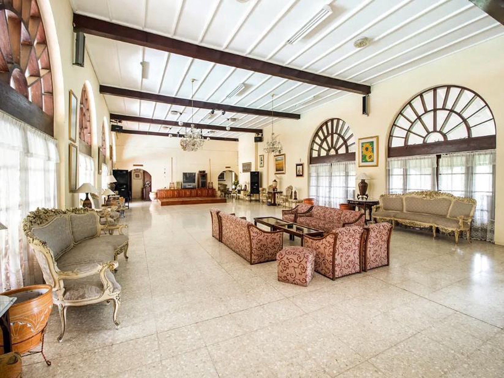 Dijual Villa lokasi Jl. Wisma Coolibah Cipanas Cianjur (Ada beberapa Villa dlm 1 Lingkungan )