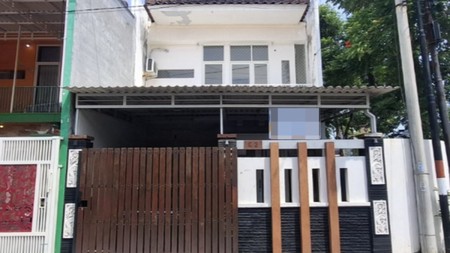 Lelang Rumah di Perumahan Green Lake, Rungkut, Surabaya