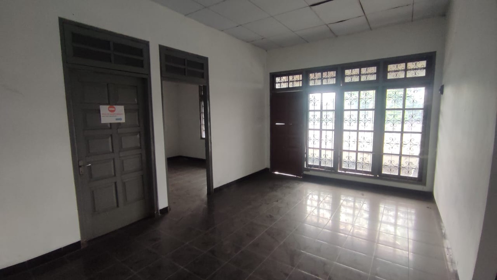 Ruang Usaha Lokasi Ringroad Utara Maguwoharjo Depok Sleman