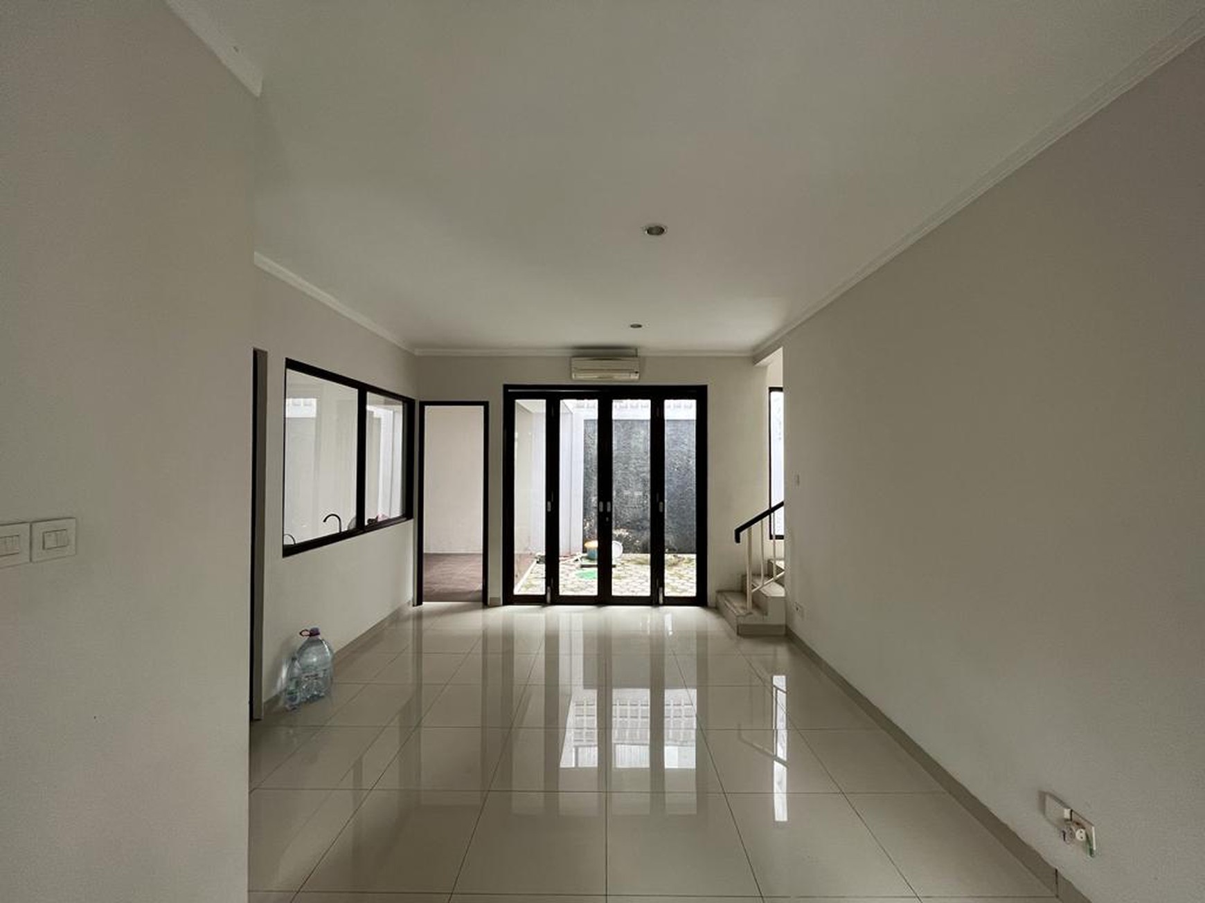 Rumah luas besar, siap huni dan terawat di Discovery Serenity Bintaro