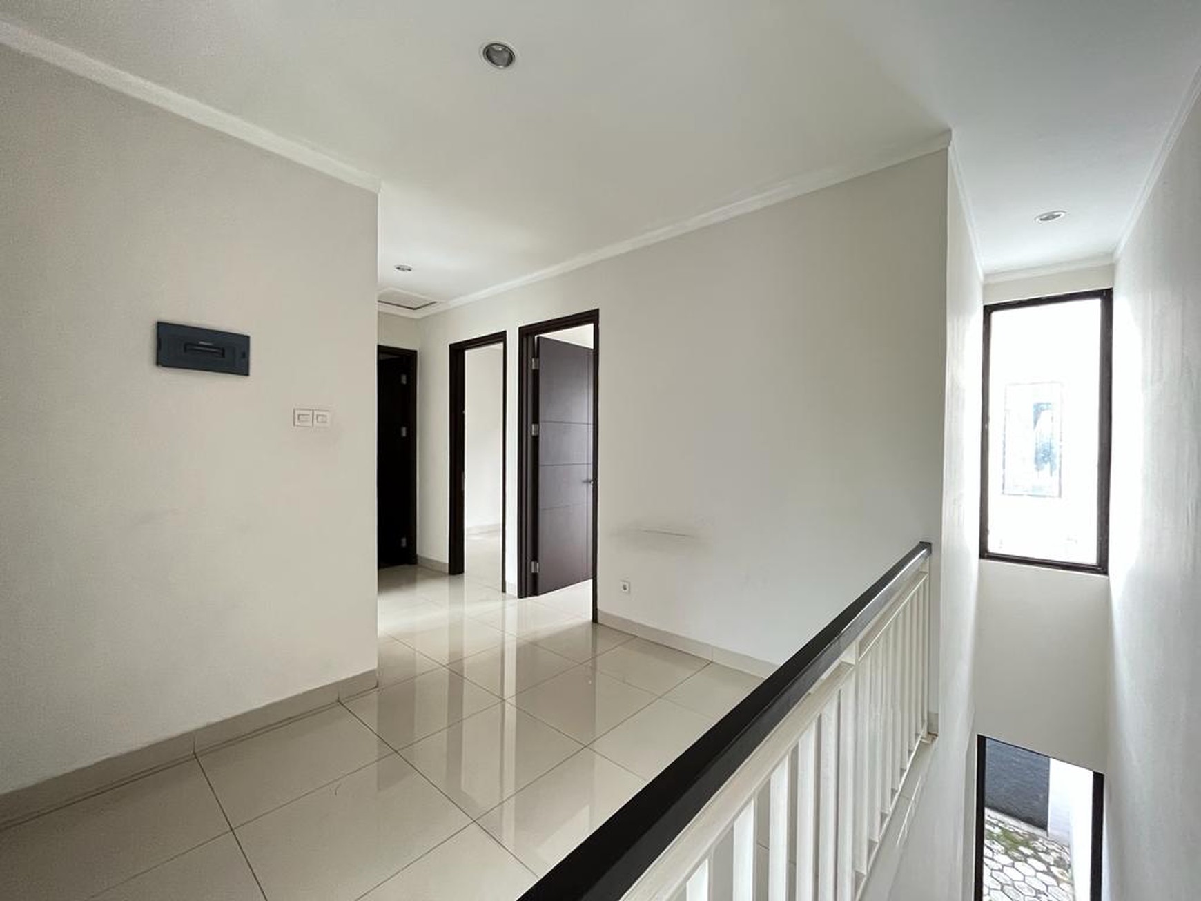 Rumah luas besar, siap huni dan terawat di Discovery Serenity Bintaro
