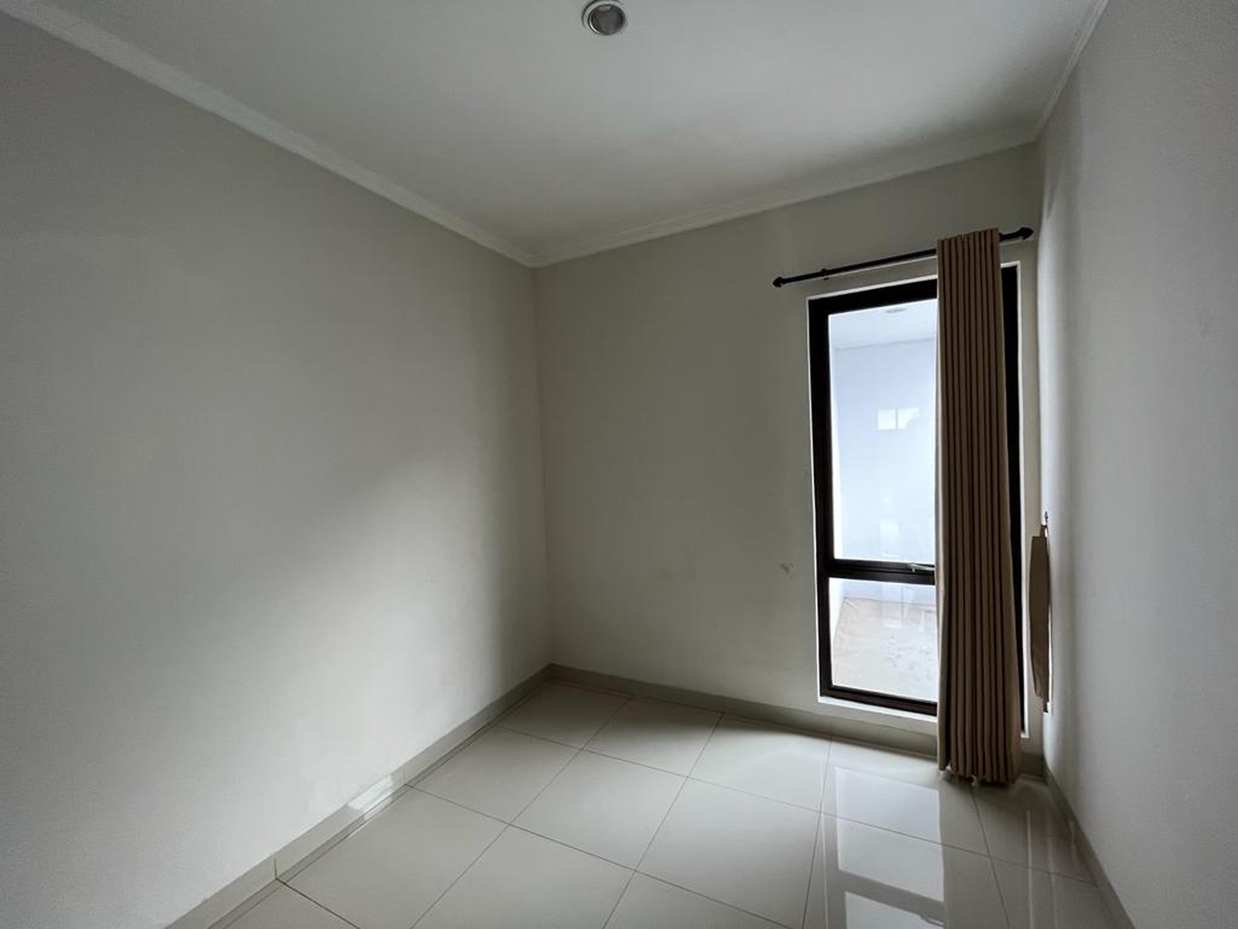 Rumah luas besar, siap huni dan terawat di Discovery Serenity Bintaro
