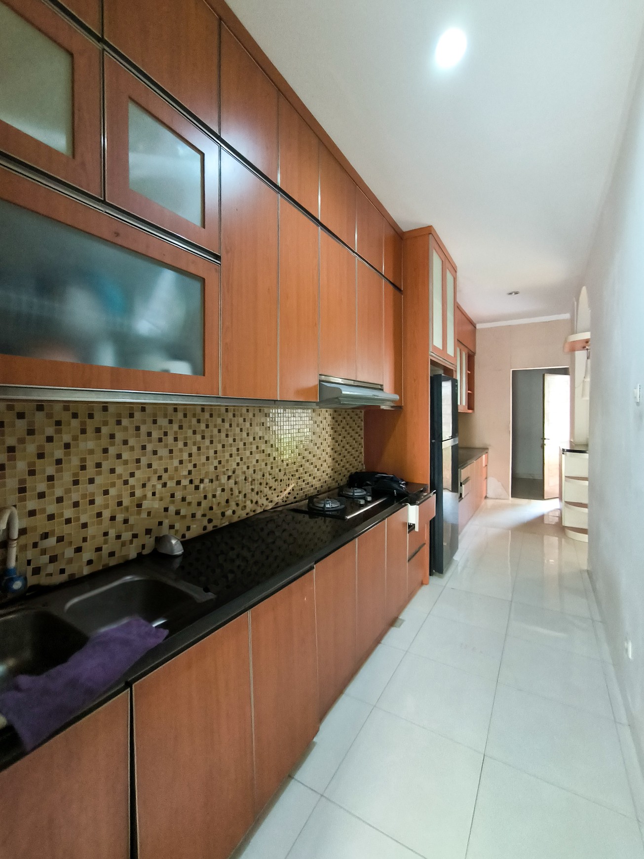 Rumah sudah renov dengan balkon di Discovery Bintaro Jaya