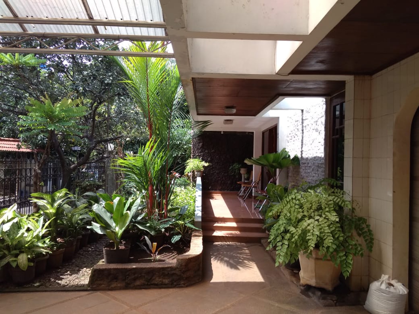 Di Jual Rumah Siap Huni lokasi di Jl Karyawan Pondok Pinang Jakarta Selatan