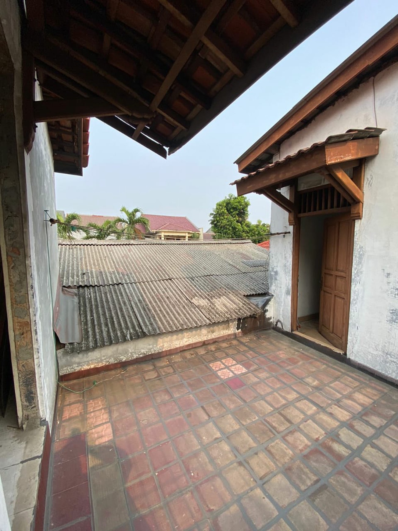 Rumah Asri, dan Nyaman di Larangan