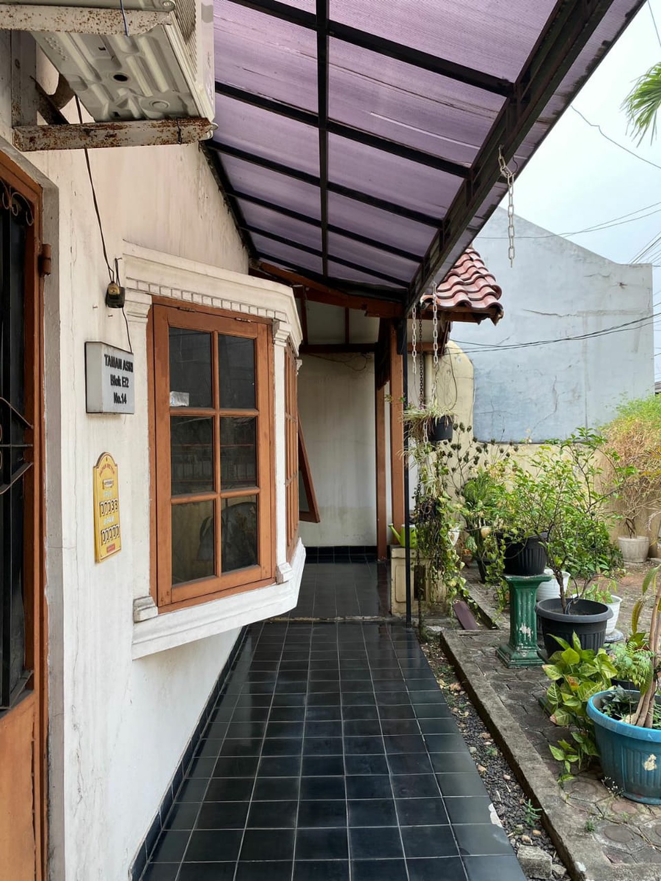 Rumah Asri, dan Nyaman di Larangan