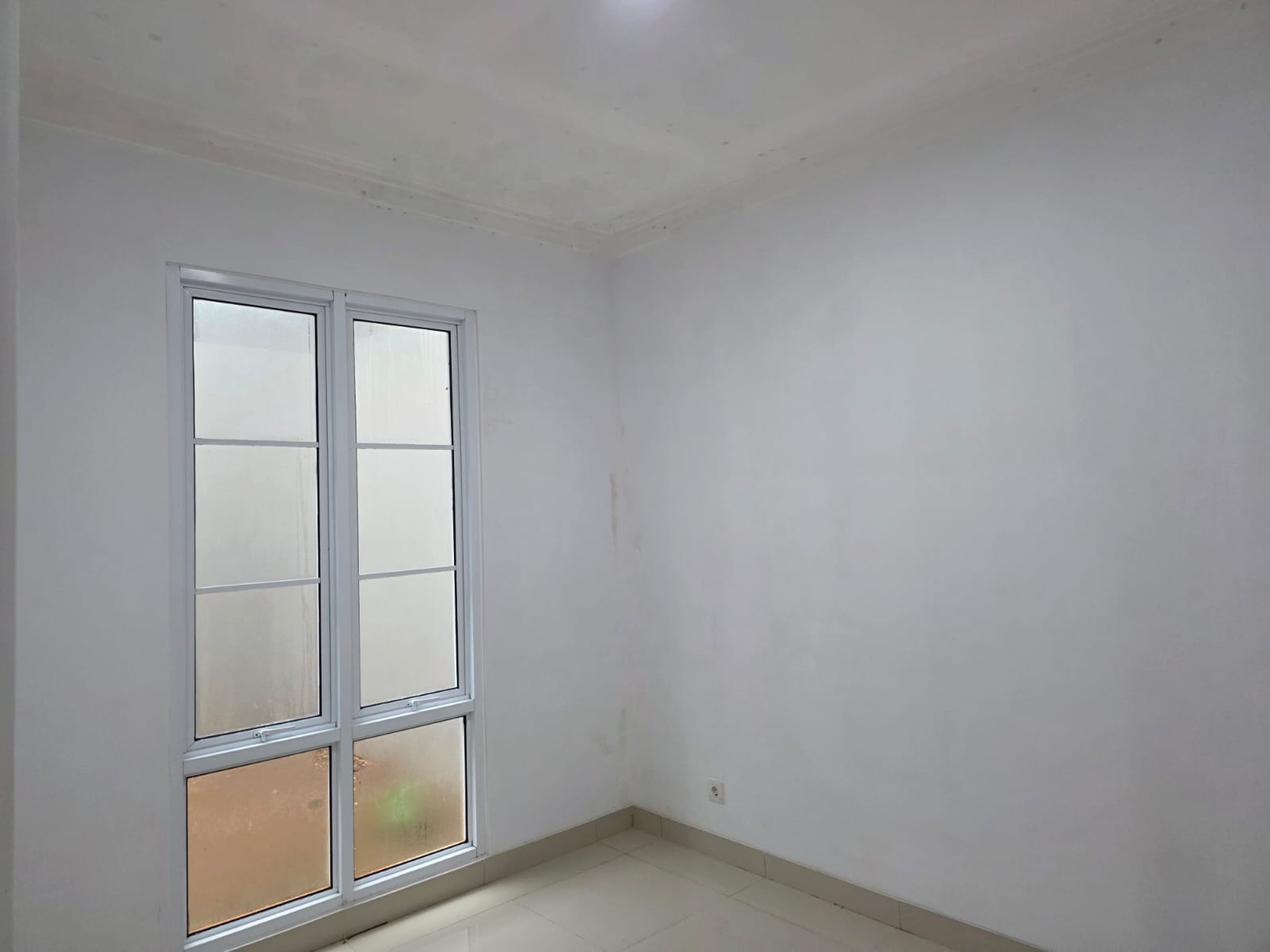 Rumah Baru Siap Huni Asri di Cluster Alicante, Jl Alicante, Serpong Tangerang Selatan