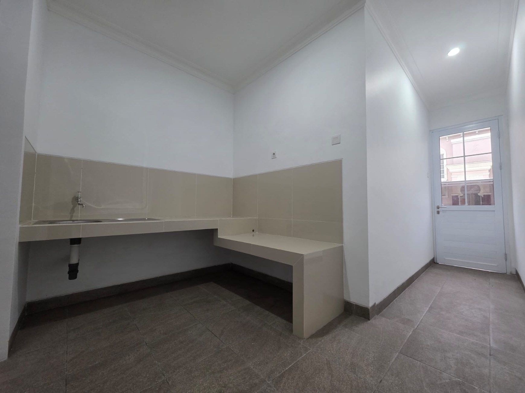 Rumah Baru Siap Huni Asri di Cluster Alicante, Jl Alicante, Serpong Tangerang Selatan