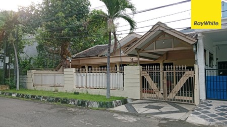 Dijual Rumah SHM di Nginden Intan Tengah Surabaya