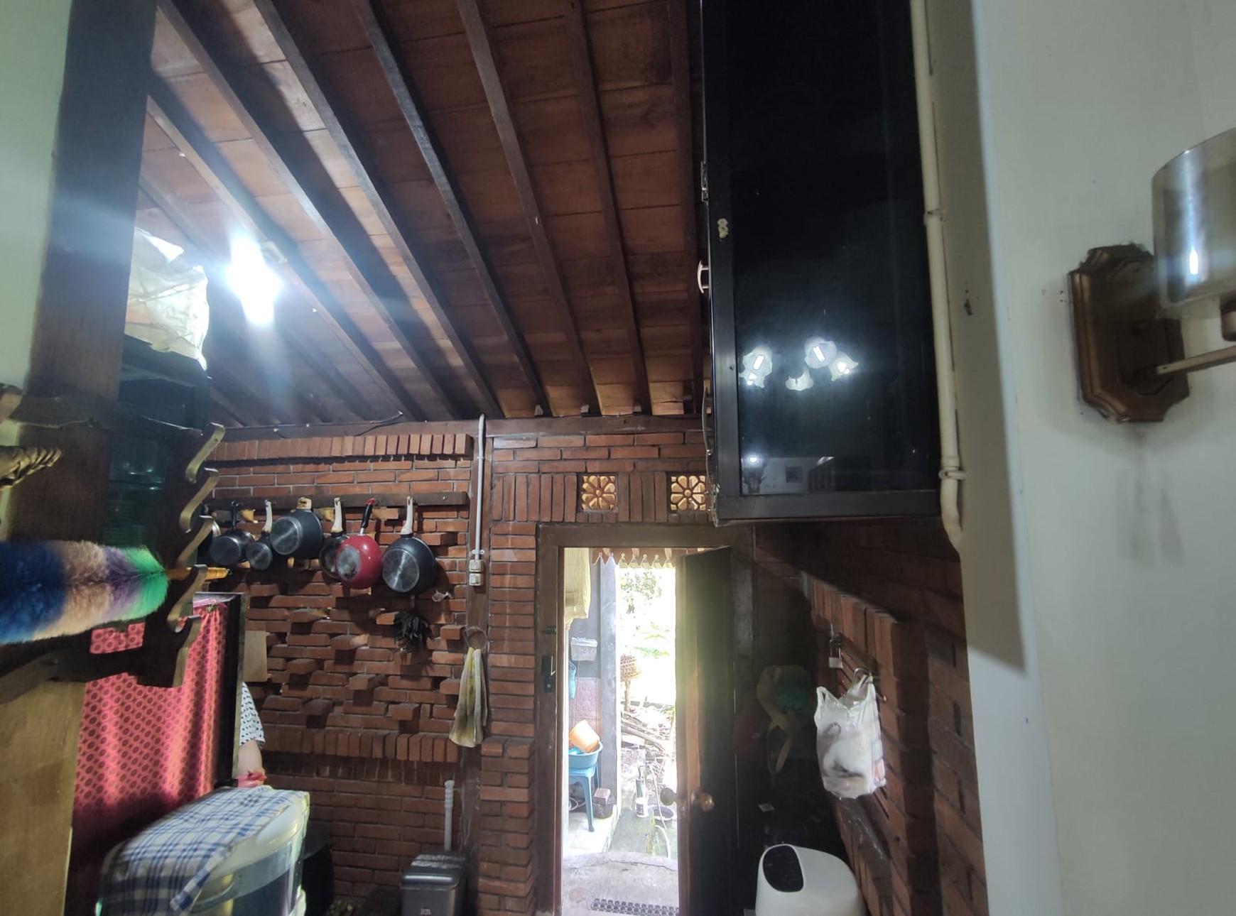 Rumah Klasik Semi Villa Lokasi Jalan Sleman-Turi Donokerto Sleman