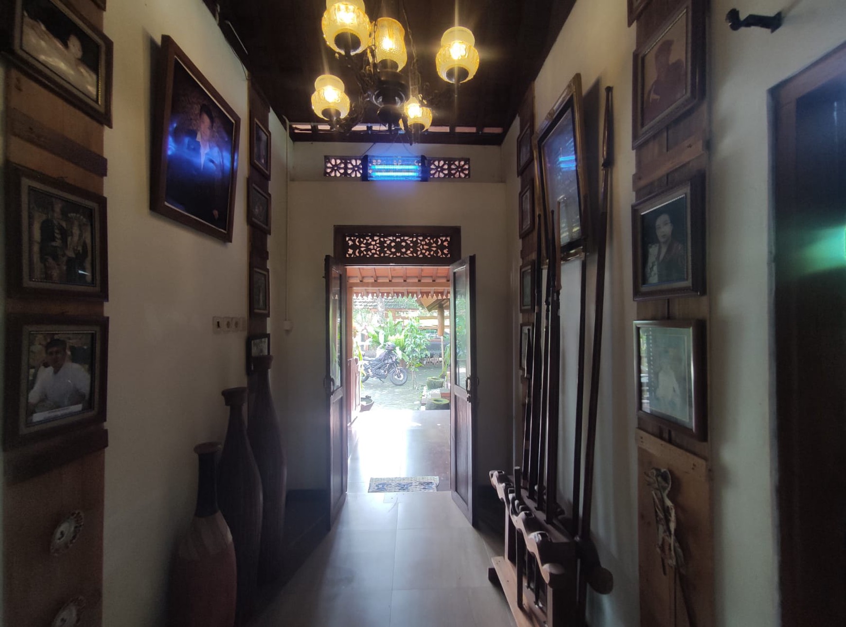 Rumah Klasik Semi Villa Lokasi Jalan Sleman-Turi Donokerto Sleman