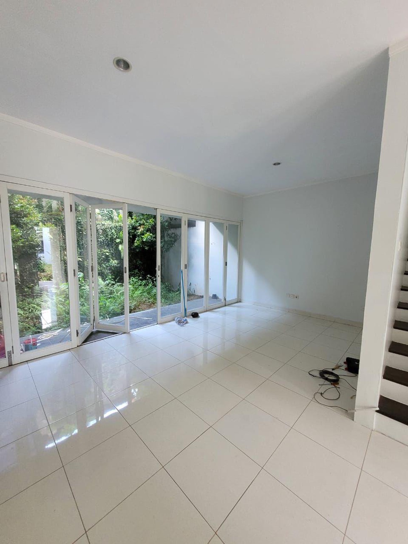 Rumah Bagus Siap Huni Dalam Cluster di Bintaro Sektor 9