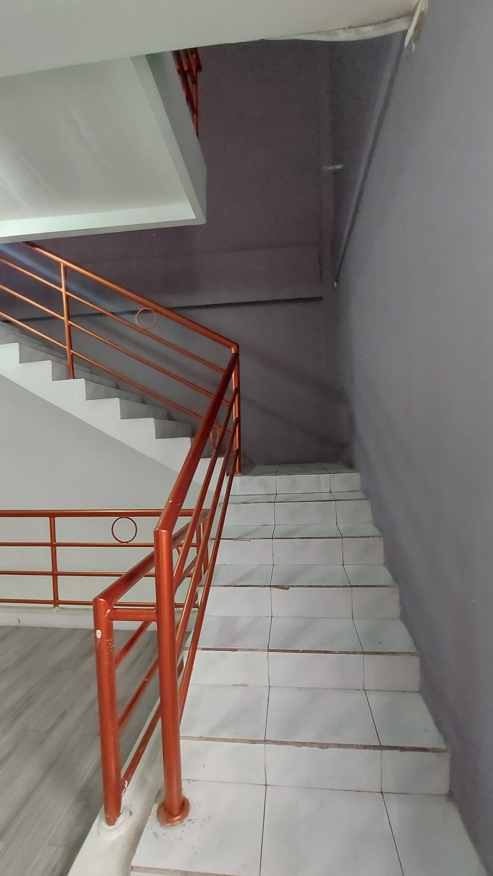 Disewakan Ruko Murah di Rungkut Dekat MERR - Lokasi Strategis!