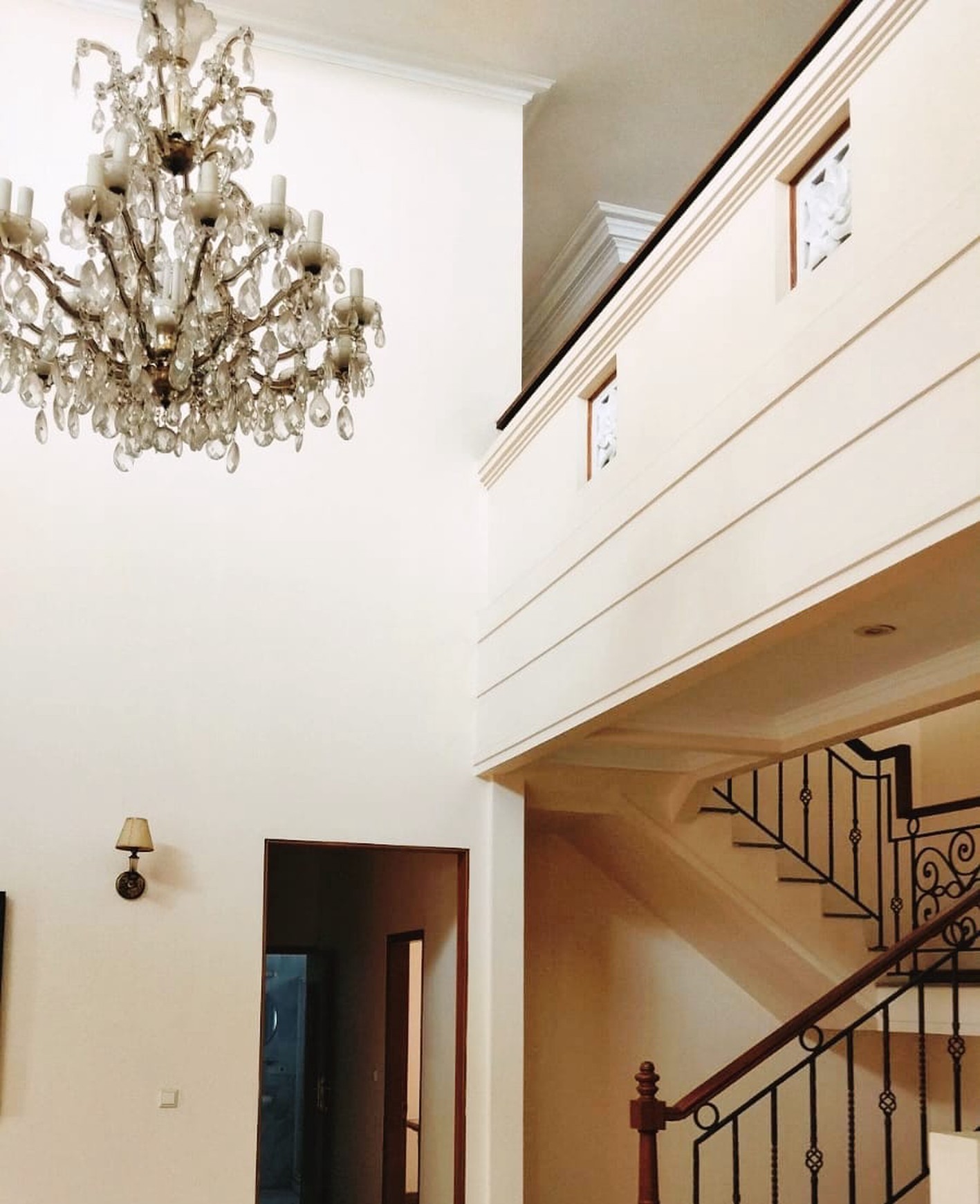Di Jual cepat rumah 2 lt siap huni di Villa Gading Indah Kelapa Gading Jakarta Utara