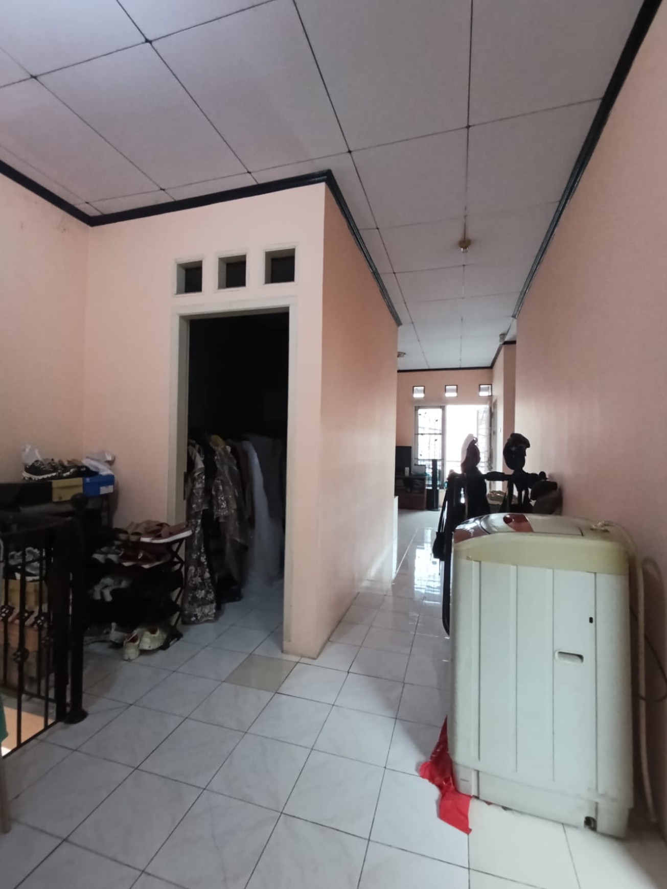 Di Jual Rumah di Komp Mahkota Simpruk Jl. Mahkota Peninggilan, Ciledug. Tangerang Selatan