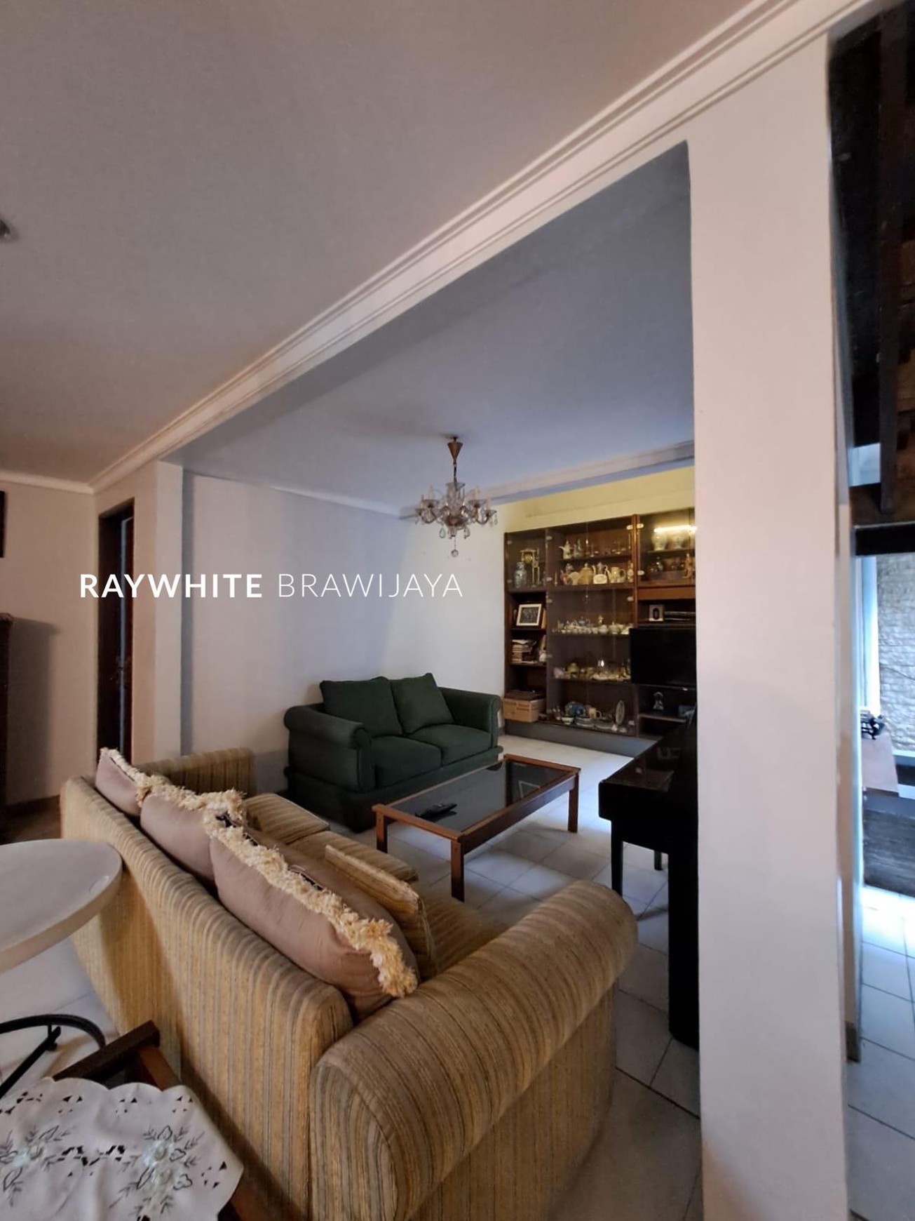 Turun Harga Rumah Lingkungan Tenang Area Kebayoran Baru