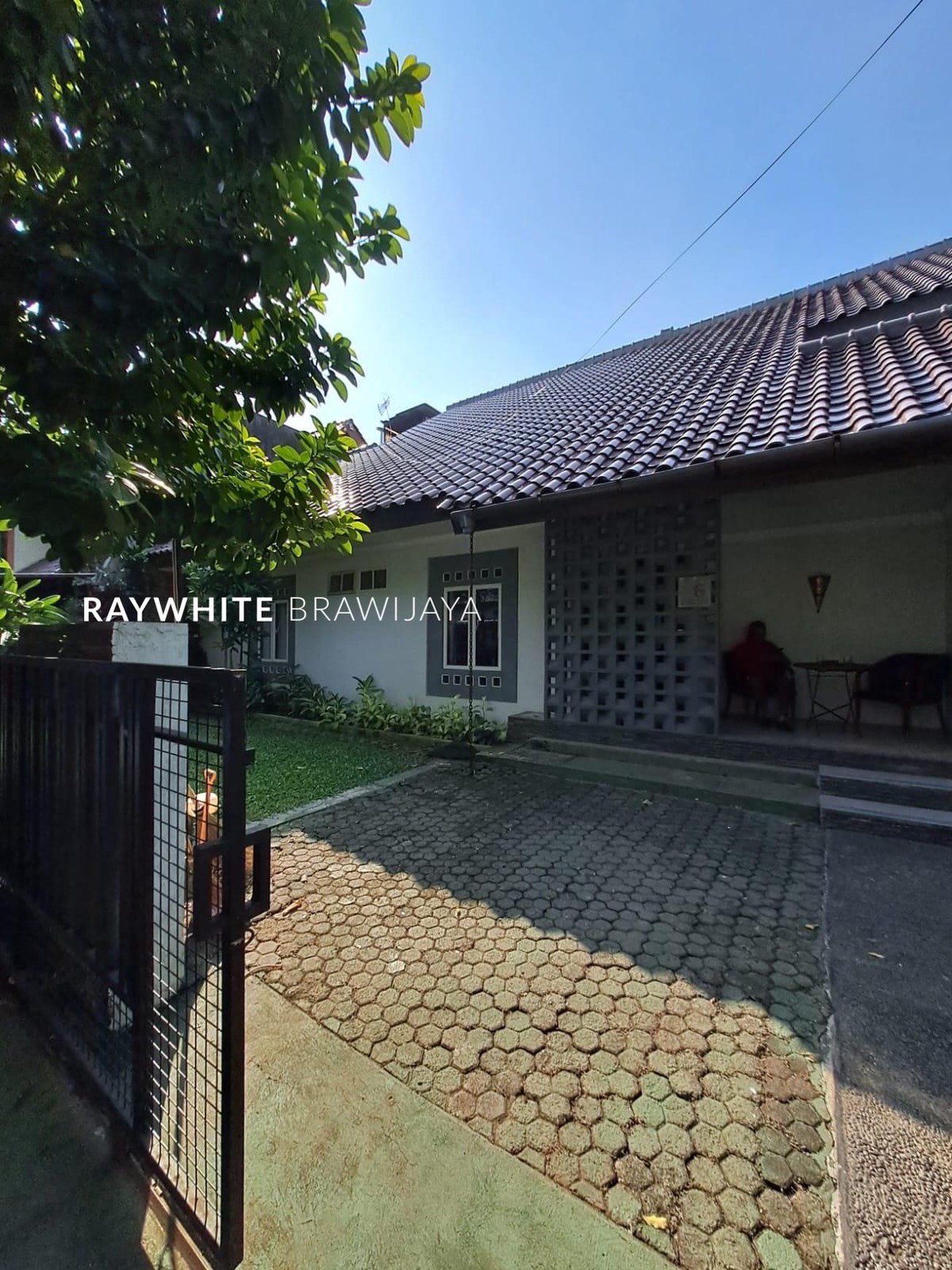 Turun Harga Rumah Lingkungan Tenang Area Kebayoran Baru