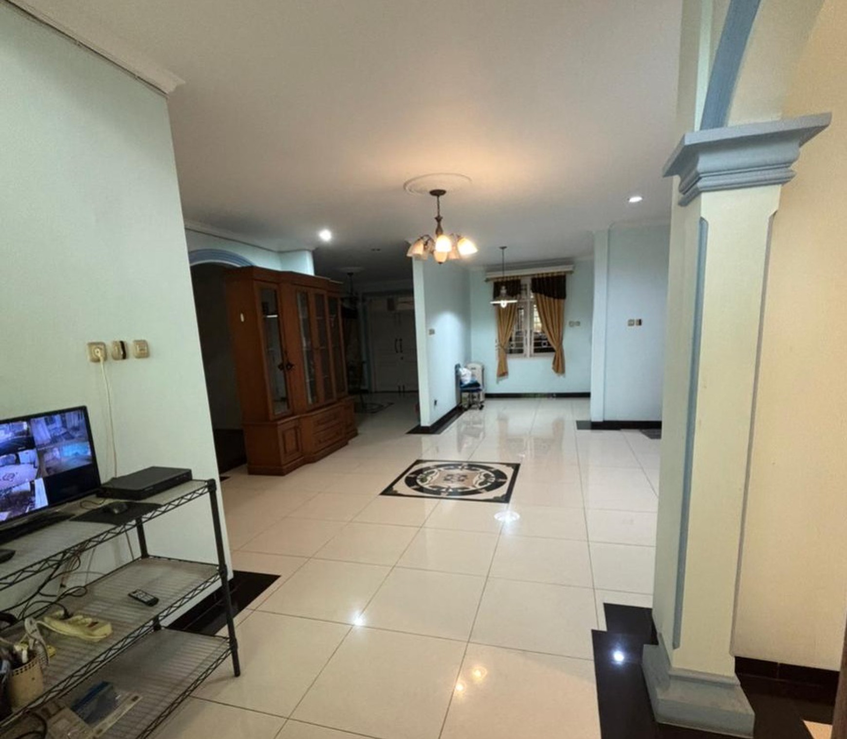 DIJUAL RUMAH BINTARO SEKTOR 4 - LOKASI STRATEGIS