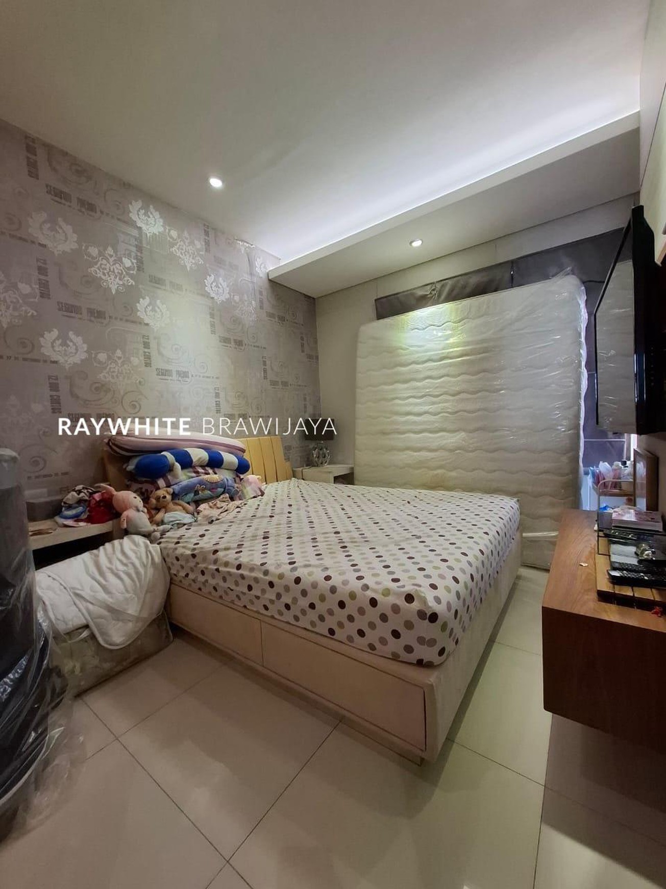 Rumah Minimalis Modern Royal Village Serpong Tangsel