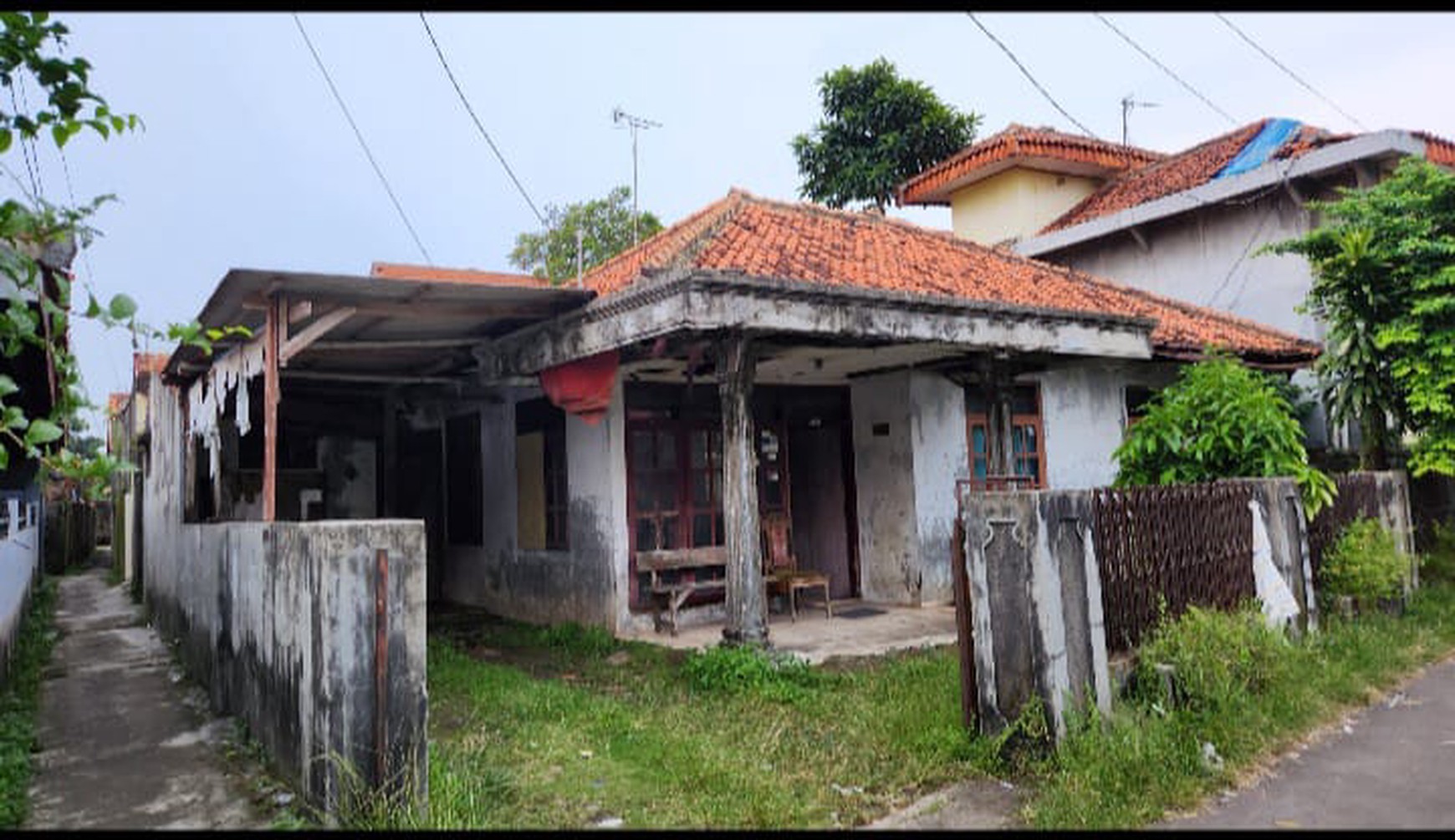 Rumah Strategis Harga Terjangkau!