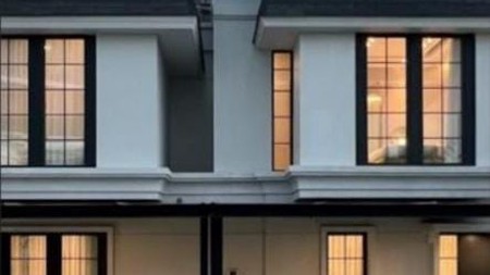 Dijual Rumah Baru Townhouse Lokasi yang sangat strategis di Lebak Bulus