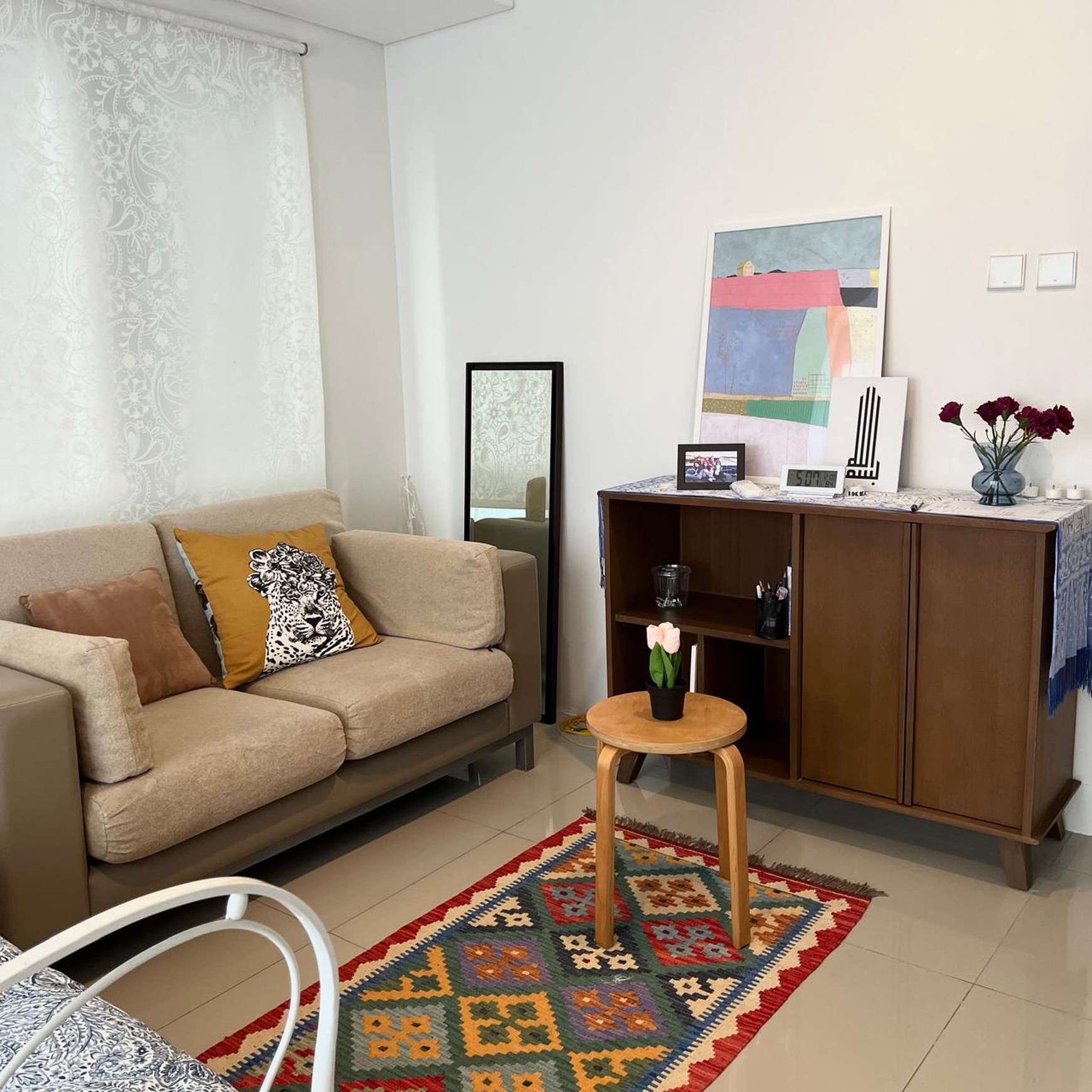 Sewa Apartemen Breeze di tempat yang sangat strategis Bintaro
