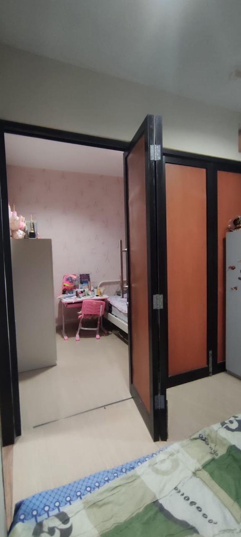 Turun Harga Rumah 2 Lantai Berbasis Cluster. Layak Huni di Jalan Nusa Jaya Pondok Ranji